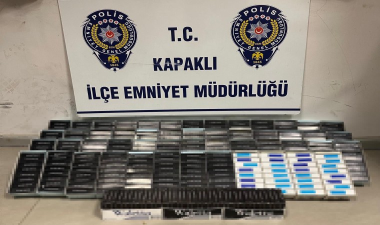 Kapaklıda 450 adet paketlenmiş sigara ve tabanca ele geçirildi