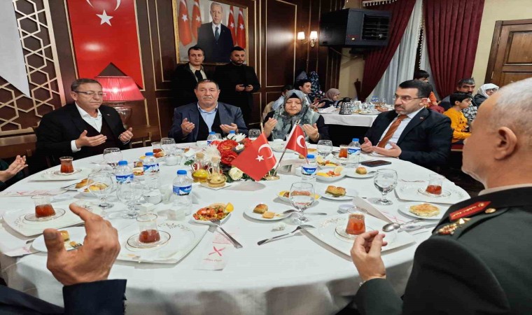 Karsta şehit aileleri ve gaziler iftarda buluştu