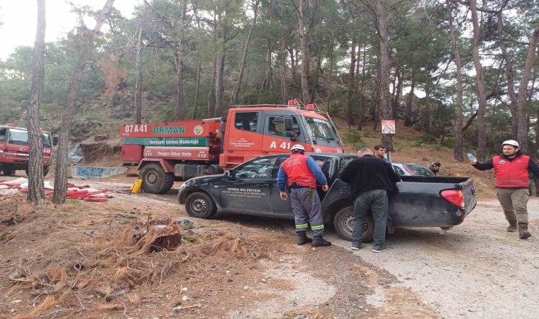 Kemerde orman yangını büyümeden söndürüldü