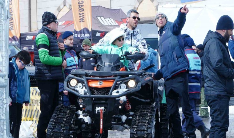 Kenan Sofuoğlu, Dünya Snowcross Şampiyonası için Erciyeste