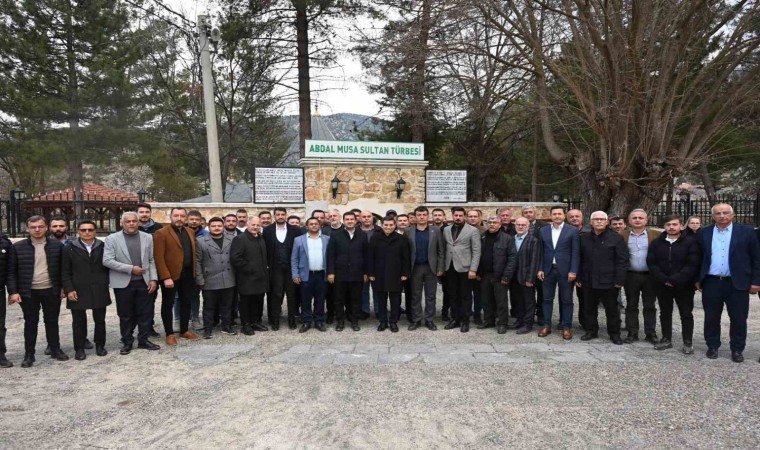 Korkuteli ve Elmalıda vatandaşlarla bir araya gelen Tütüncü: Cami de bizim cemevi de