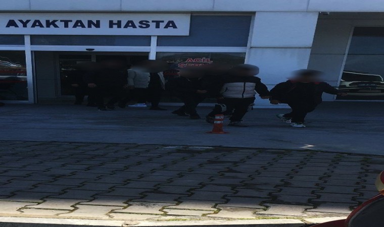 Kuşadasında aranan şahıslar yakalandı