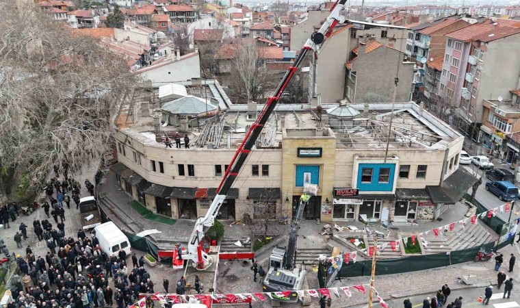 Kütahya Ulu Camiinin önü açılıyor