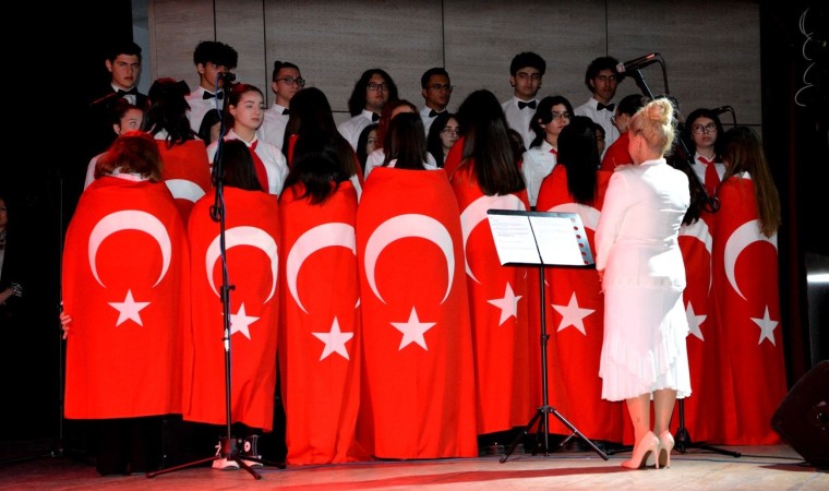 Manisa ve ilçelerinde İstiklal Marşının 103. yılı kutlandı