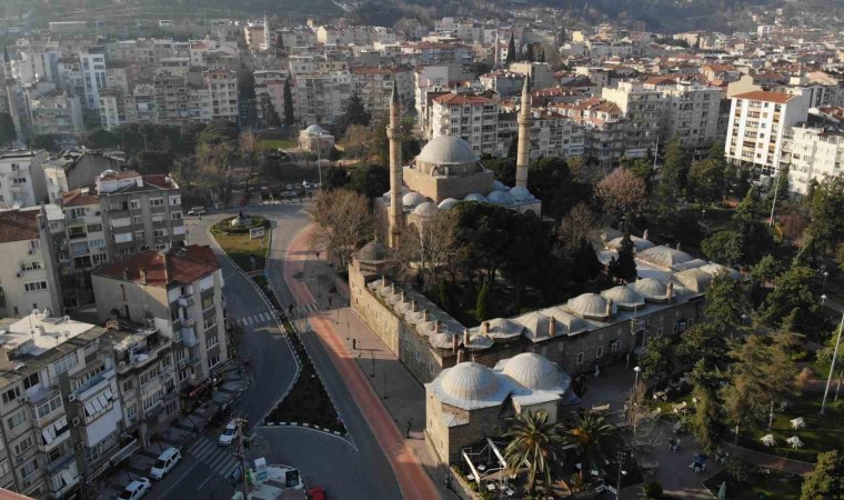 Manisada 6 camide hatimle teravih namazı kılınacak