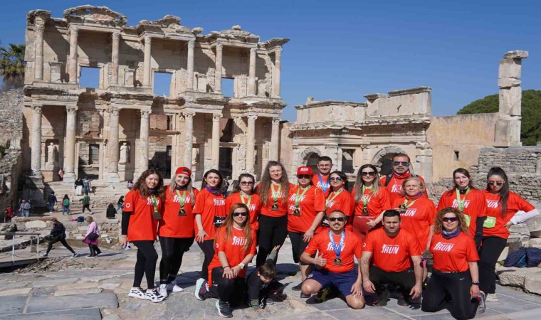 ‘Medical Point Run Efes Ultra Maratonunda ter döktü