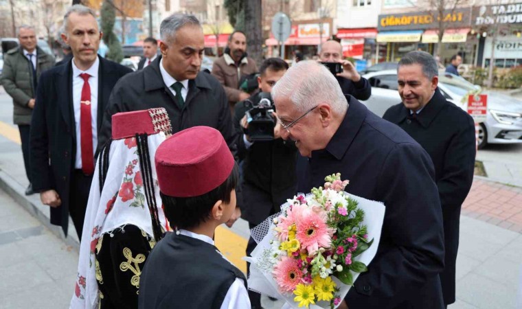 Milli Savunma Bakanı Güler, Kırşehirde