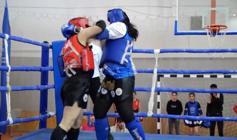 Muay Thai Şampiyonası 23 ilden 300 sporcunun katılımıyla Şanlıurfada başladı