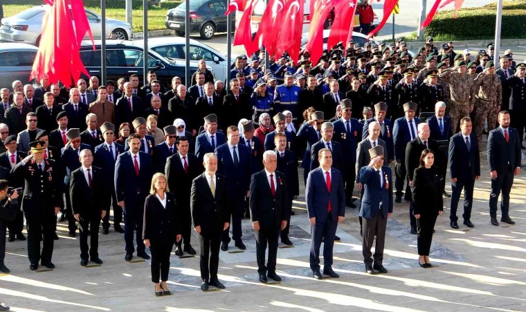 Muğlada 18 Mart Şehitleri Anma Günü çelenk sunma töreni ile başladı