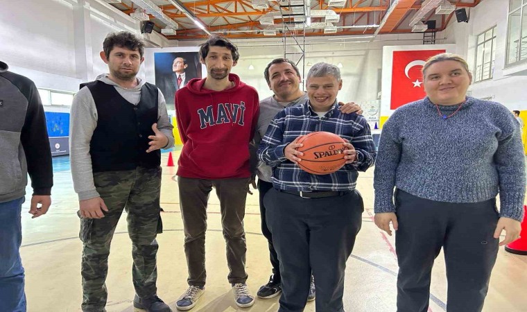 Muğlada sanat ve sporla engeller aşılıyor