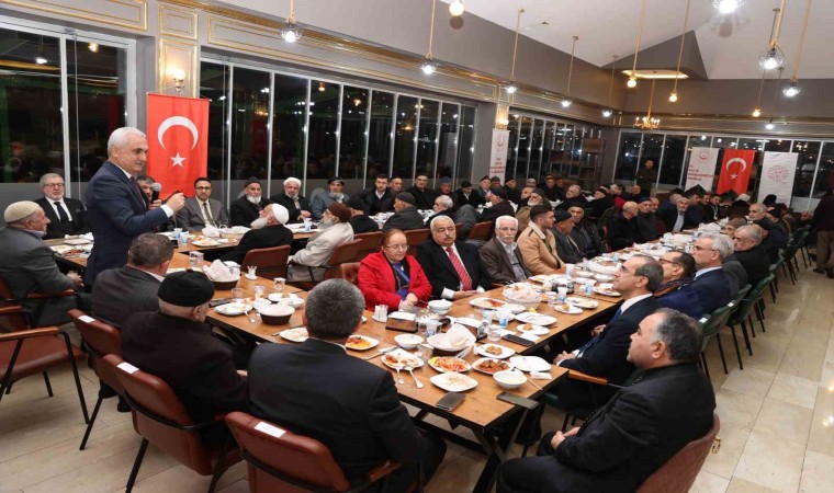 Muşta yaşlılar iftarda buluştu