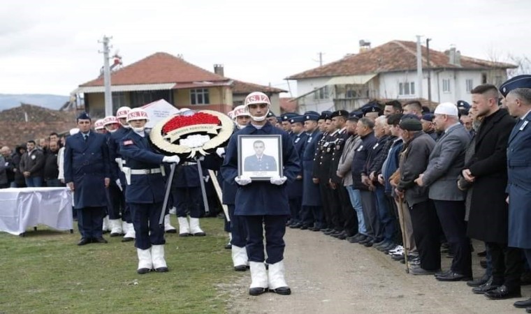 Nikah işlemleri için memleketi Gedize gelen Uzman Çavuş hayatını kaybetti