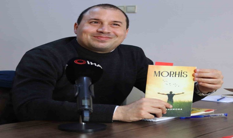 Otizmli Moris, hayatını ve uğradığı zorbalıkları kitap haline getirdi