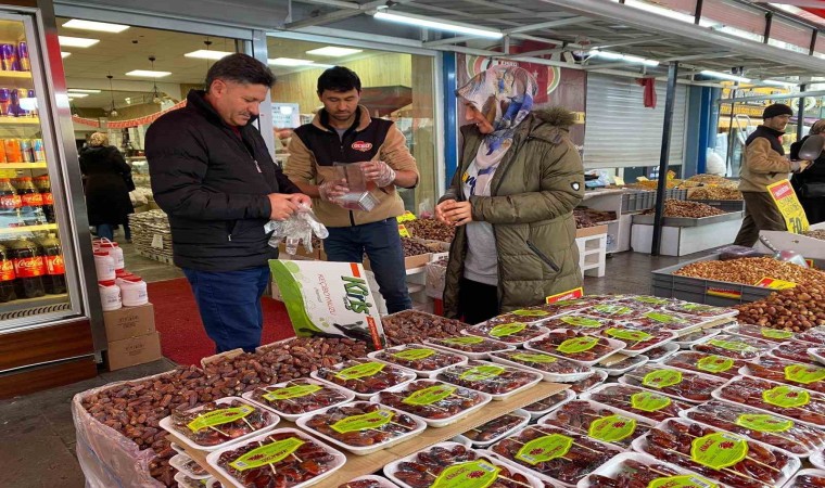 Ramazanın vazgeçilmezi hurma tezgahlarda yerini aldı