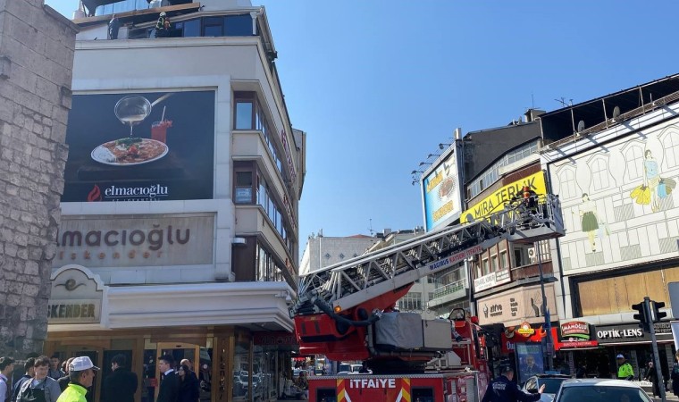 Restoranda çıkan baca yangını söndürüldü