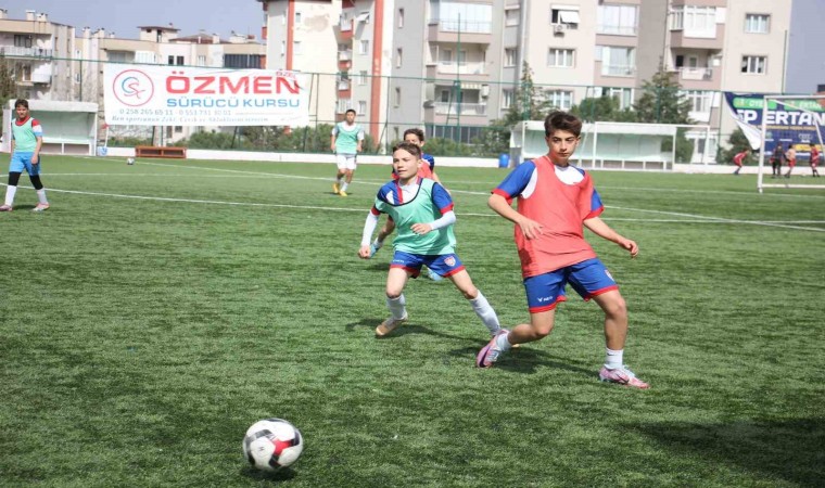 Şampiyon Çamlık, tur için Uşaka gitti