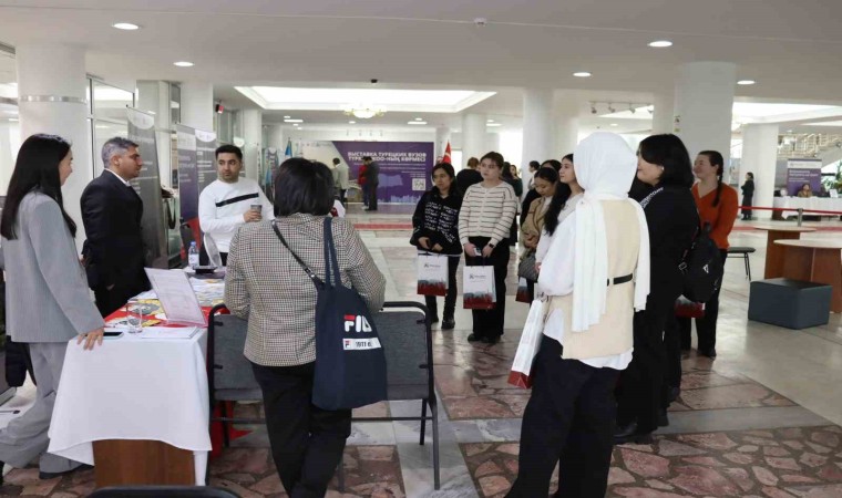 Siirt Üniversitesi Kazakistanda Uluslararası Eğitim Fuarına katıldı