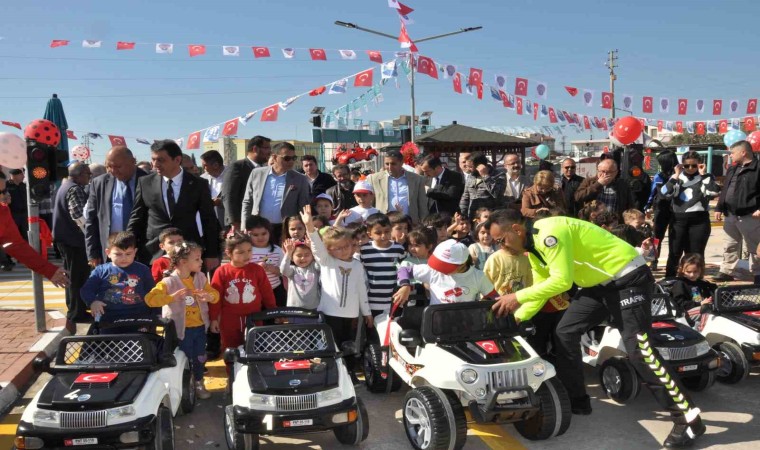 Silifkede çocuklar için trafik eğitim parkı açıldı