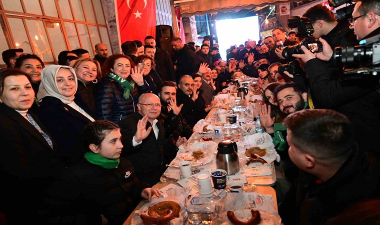 Simit ve tahanlı Başkan Aktaştan, çaylar Varanktan