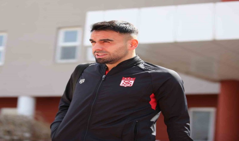 Sivasspor kafilesi Adanaya gitti