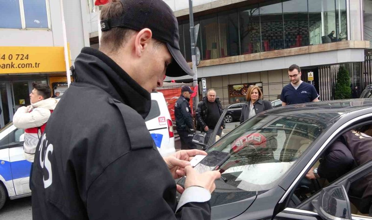 Taksimde helikopter destekli huzur uygulaması yapıldı