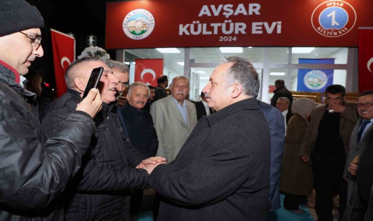 Talasta vaatler değil hizmet ve yatırımlar konuşuyor