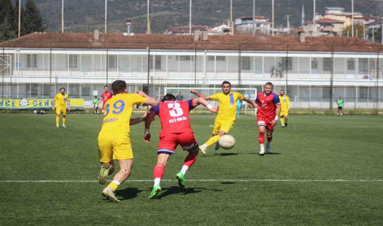 TFF 2. Lig: Belediye Derincespor: 4 - Fethiyespor: 1