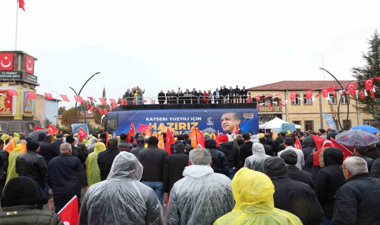 Tomarzalılar, toplu açılış töreninde Başkan Büyükkılıçı bağrına bastı