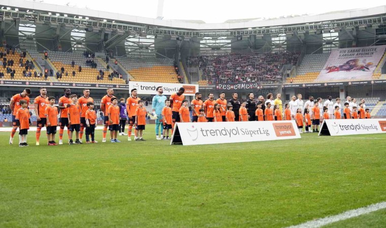 Trendyol Süper Lig: RAMS Başakşehir: 0 - Samsunspor: 0 (İlk yarı)