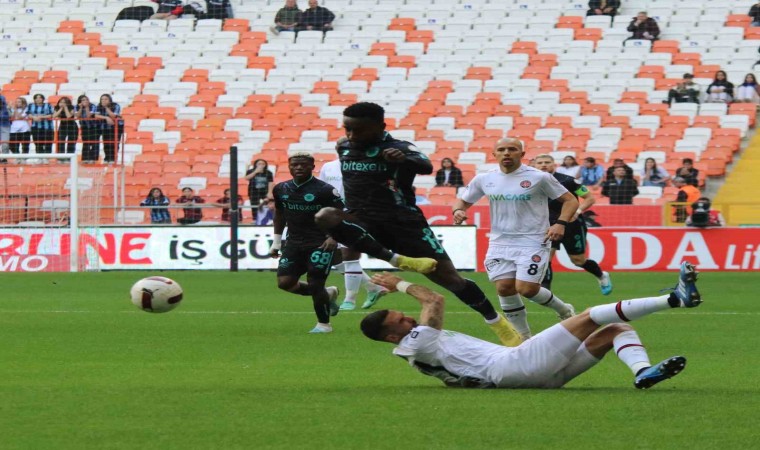 Trendyol Süper Lig: Y. Adana Demirspor: 0 - Fatih Karagümrük: 0 (Maç devam ediyor)