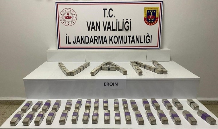 Vanda 14 kilo eroin ve 59 bin adet sentetik hap ele geçirildi