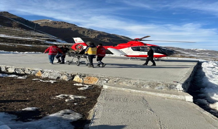 Vanda ambulans helikopter hamile kadın için havalandı