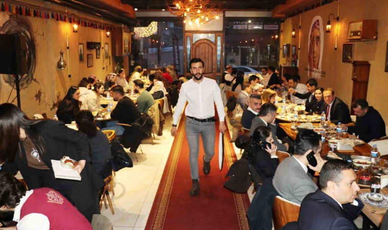 Vanda yöresel yemekler iftar sofralarını süslüyor