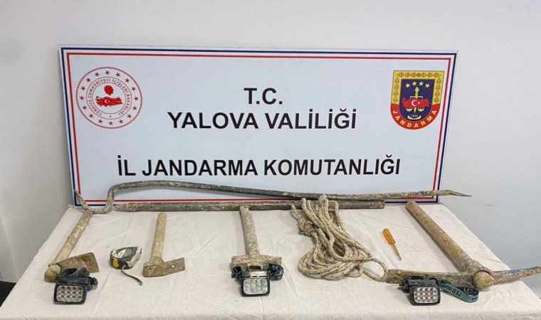 Yalovada kaçak kazı yapan 4 kişi gözaltına alındı