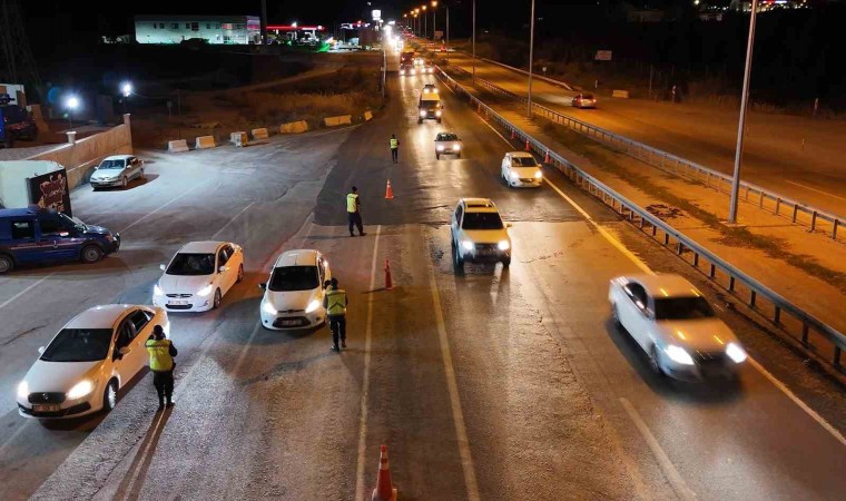 43 ilin geçiş güzergahında bayram yoğunluğu başladı, denetimler sıklaştırıldı