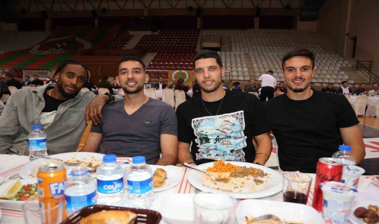 Alanyaspor iftar yemeğinde buluştu