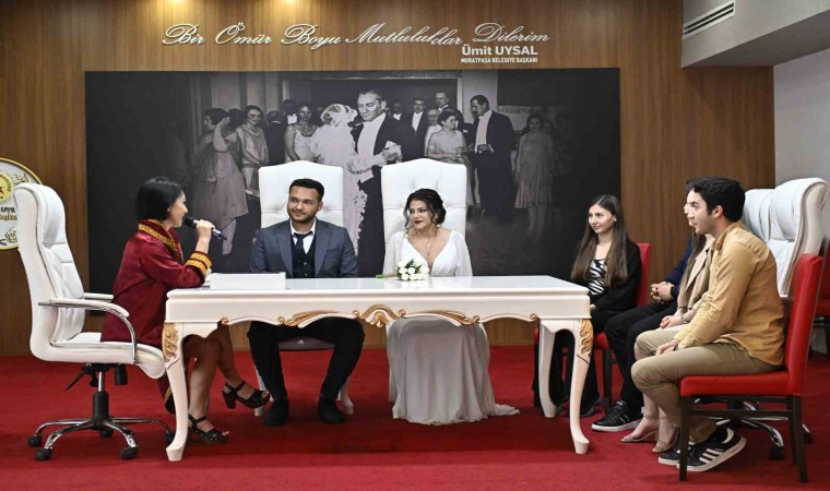 Antalyada nikah salonlarında 04.04.2024 yoğunluğu