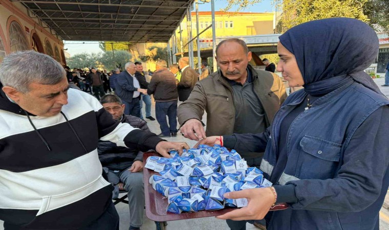 Aydın Büyükşehir Belediyesi vatandaşlarla bayramlaştı