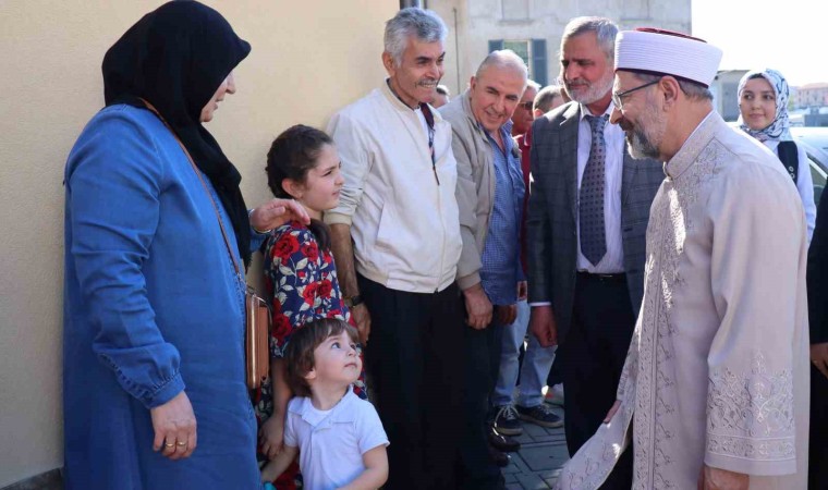 Başkan Erbaş: “Gazzede yaşanan canavarlığı durdurmak için dünyanın insan olduğunu hatırlaması yeter”