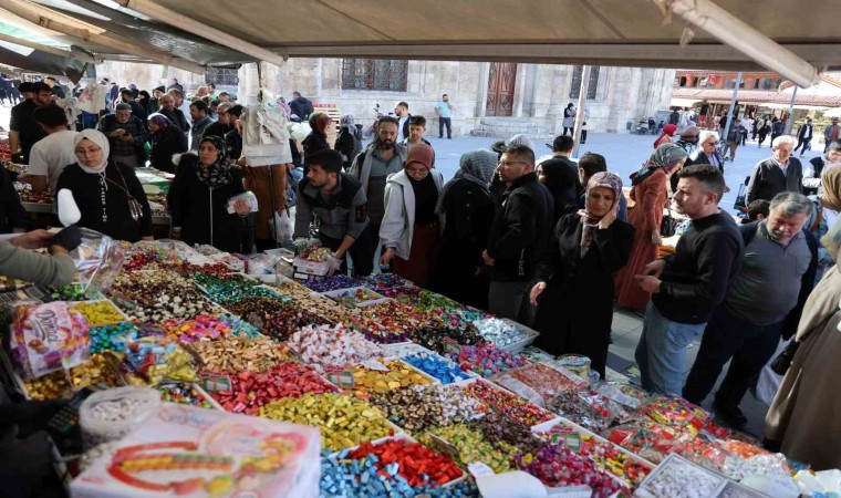 Bayram alışverişinde son gün yoğunluğu