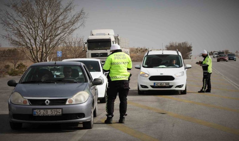 Bayram tatili bitti, dönüş yolundaki sürücülere hayati ‘yol hipnozu uyarısı