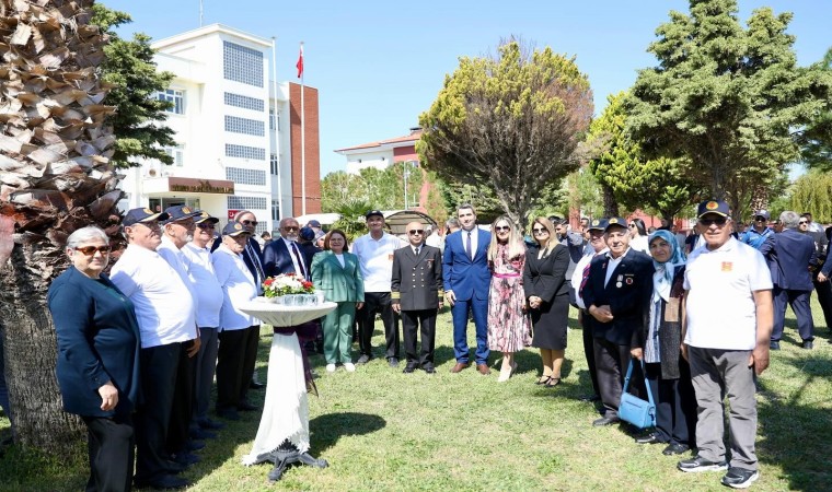 Didimde ilçe protokolü bayramlaştı