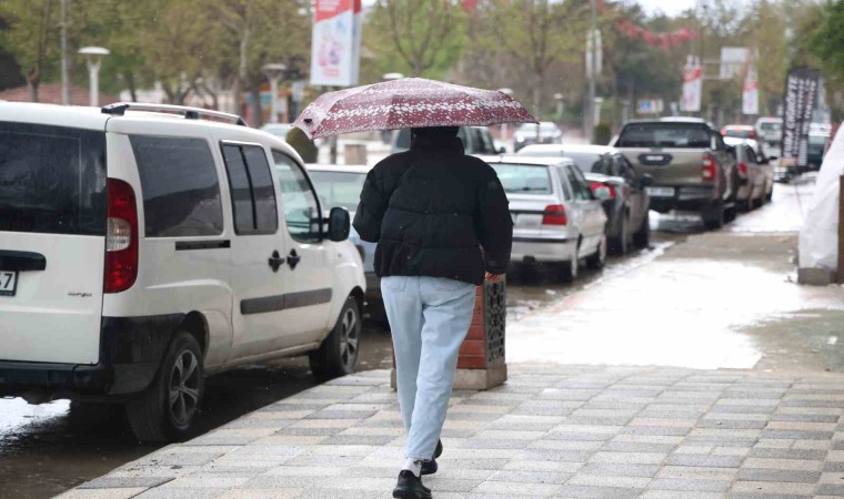 Elazığda kısa süreli sağanak