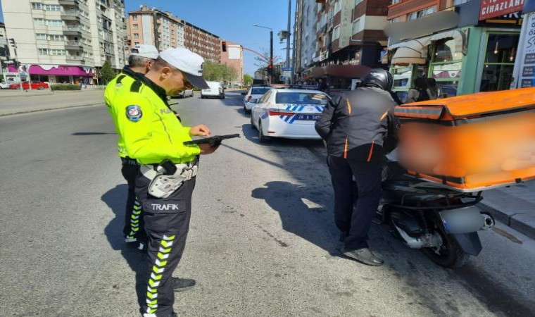 Eskişehirde bayram tatilinde 542 sürücüye ceza kesildi