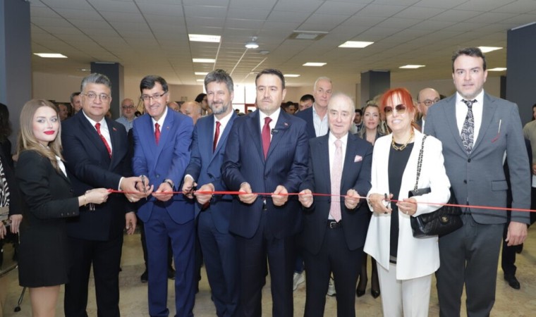 Kütahyada “Sınırların Ötesinde Macar Çağdaş Sanatına Bir Yolculuk” konulu etkinlikler