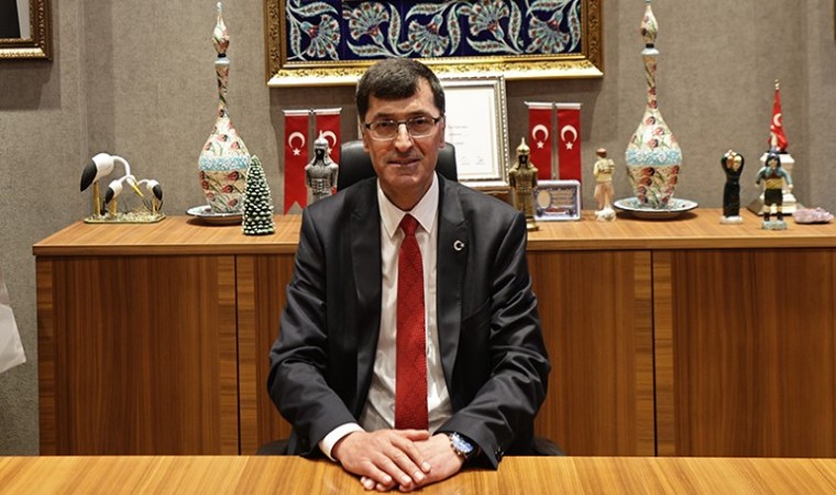 Kütahyanın yeni Belediye Başkanı Eyüp Kahveci mazbatasını aldı