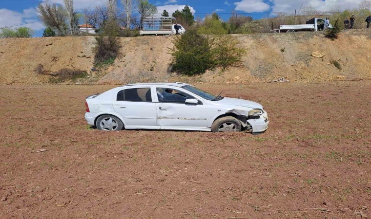 Malatyada otomobil şarampole devrildi: 1 yaralı