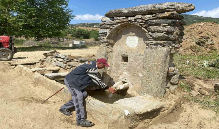 Manisada 200 yıllık çeşme yeniden hayat buldu