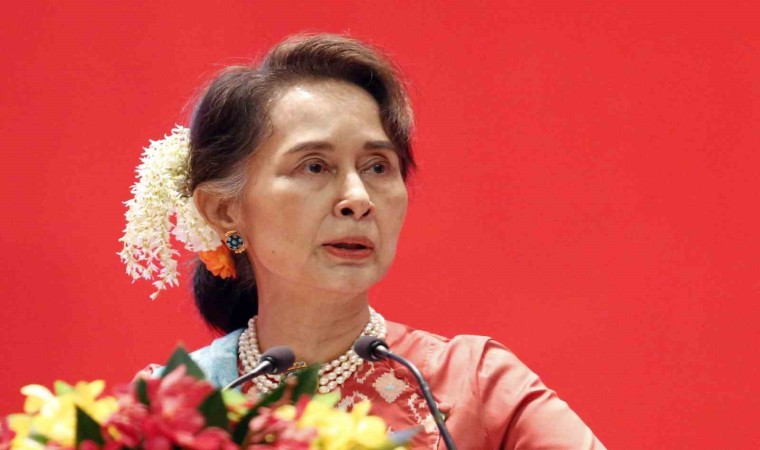 Myanmarda devrik lider Suu Kyi ev hapsine alındı