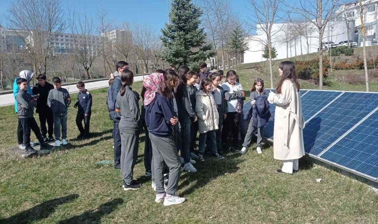 Öğrenciler yenilenebilir enerjiyi öğrendi